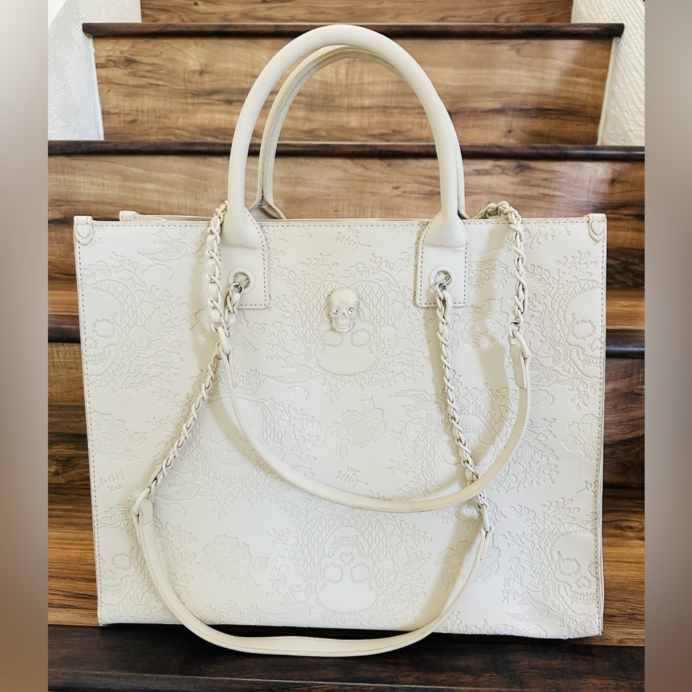 Betsey Johnson XOKIARA2 Skull Tote